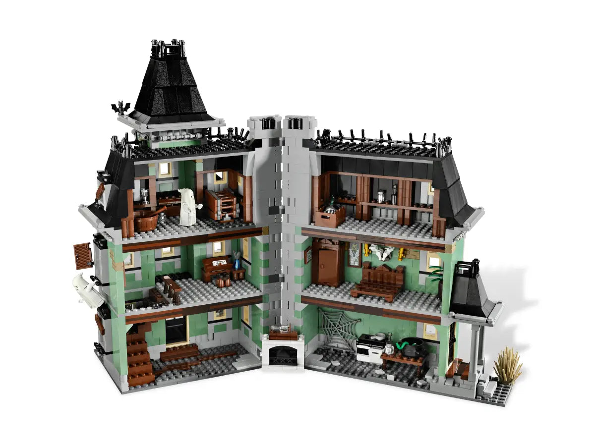 LEGO Crooked Haunted House