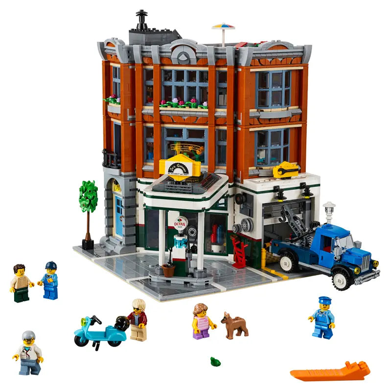 LEGO Corner Garage